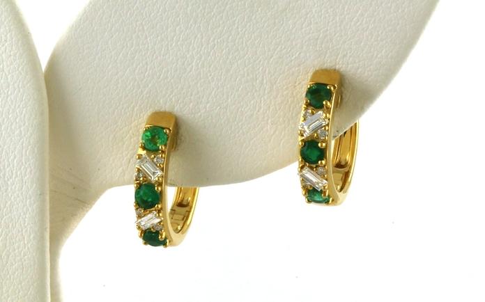 content/products/Alternating Emerald and Diamond Hoop Earrings in Yellow Gold (0.73cts TWT)