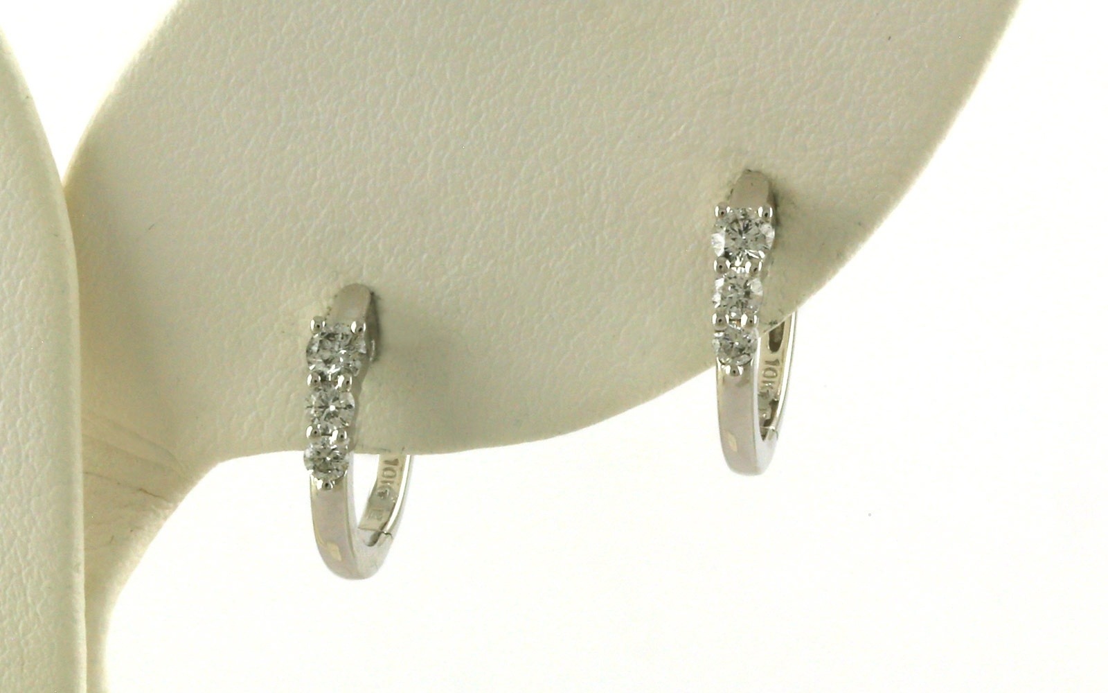 3-Stone Diamond Prong-Set Hoop Earrings in White Gold (0.31cts TWT)