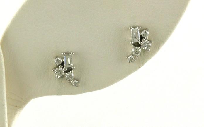 content/products/6-Stone Diamond Cluster Earrings in White Gold (0.30cts TWT)