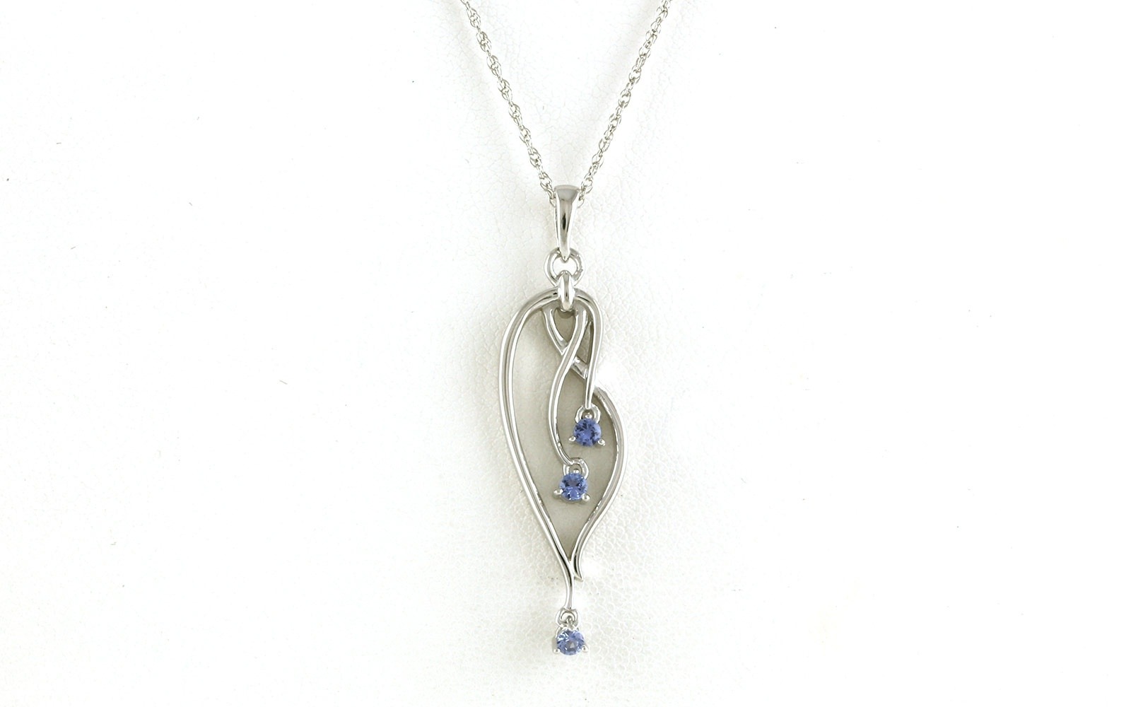 Swirl Montana Yogo Sapphire Dangle Necklace in Sterling Silver (0.19cts TWT)