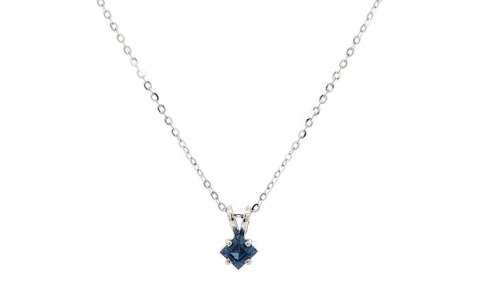 content/products/Solitaire Kite-set Princess-Cut Montana Yogo Sapphire Pendant in White Gold (0.25ct)