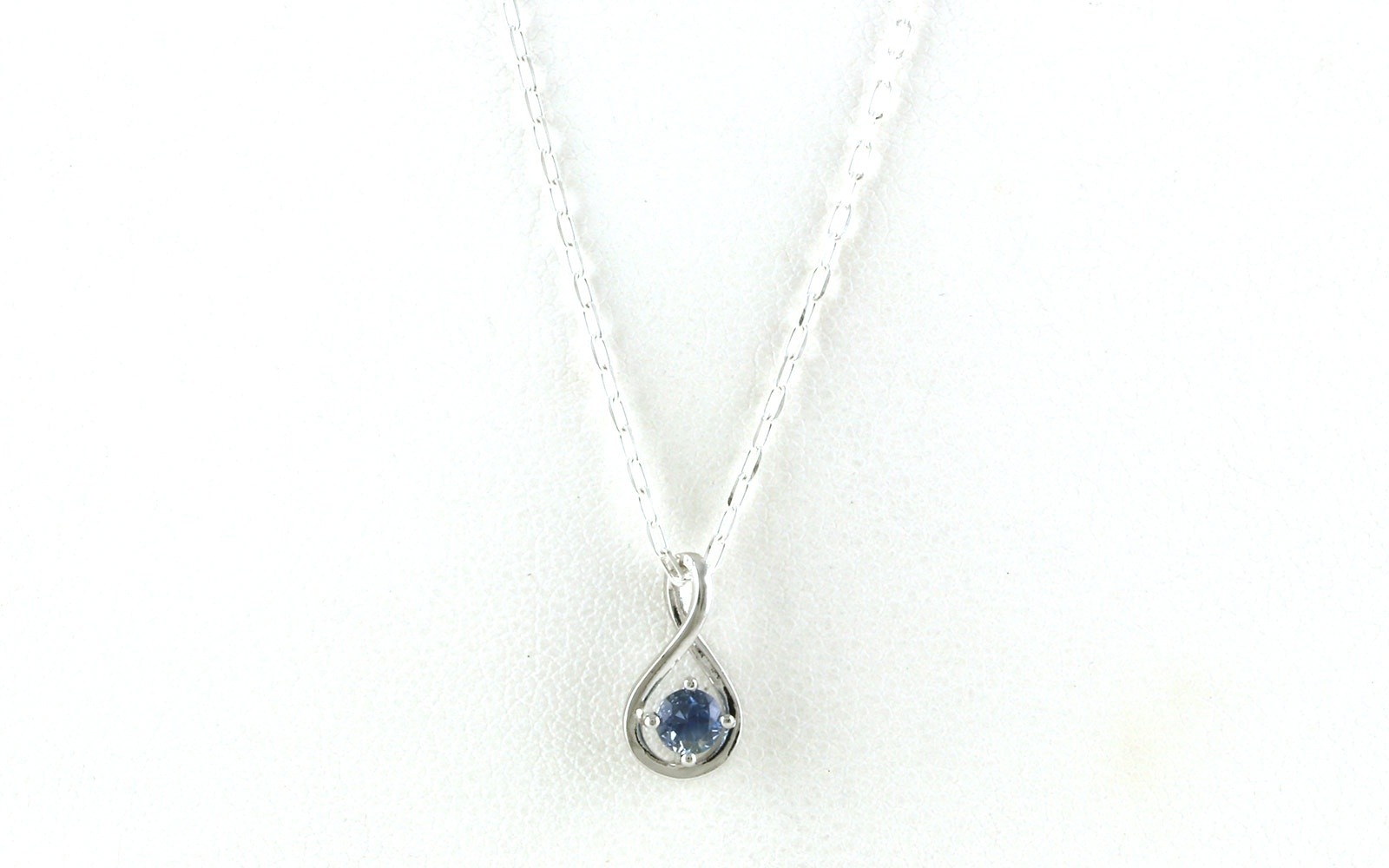 Montana Sapphire Solitaire Necklace in Sterling Silver (0.20ct)