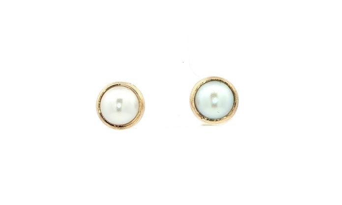 content/products/Estate Piece: Classic Bezel-set Button Pearl Stud Earrings in Yellow Gold