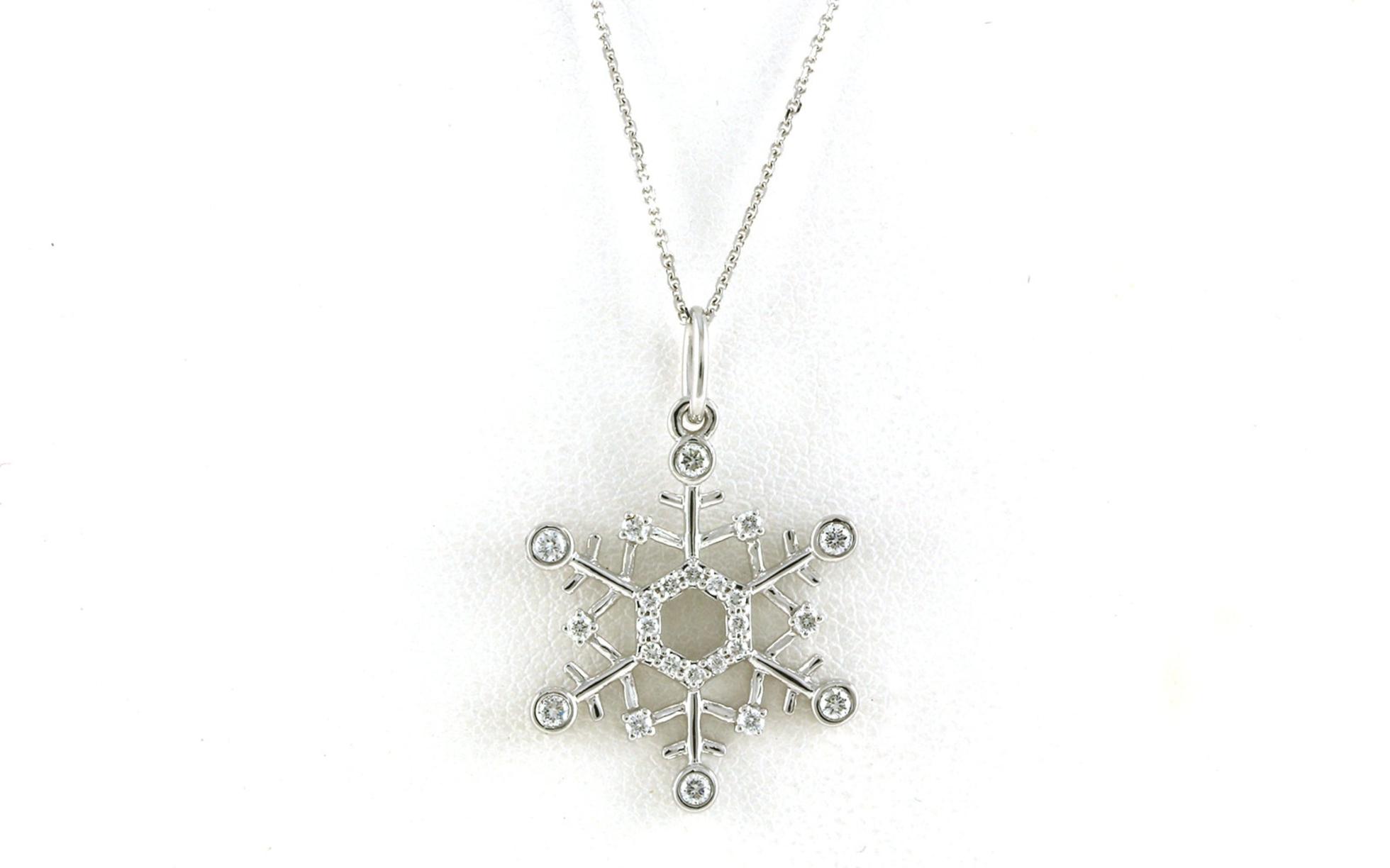 Diamond Snowflake Necklace in White Gold (0.25cts TWT)