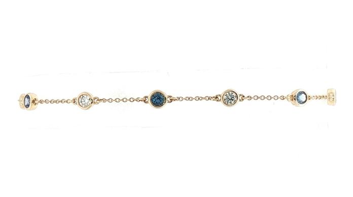 content/products/Alternating Bezel-set Montana Yogo Sapphire and Diamond Station Bracelet in Yellow Gold (1.12cts TWT)