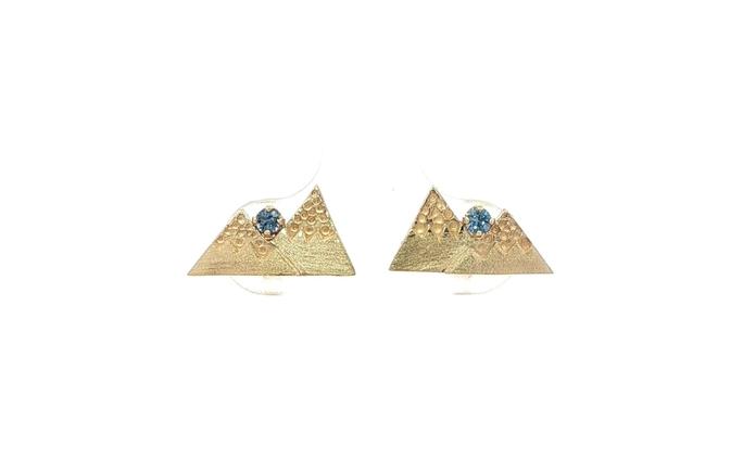 content/products/Mountains Montana Yogo Sapphire Stud Earrings with Brushed and Dotted Texture in Yellow Gold (0.09cts TWT)