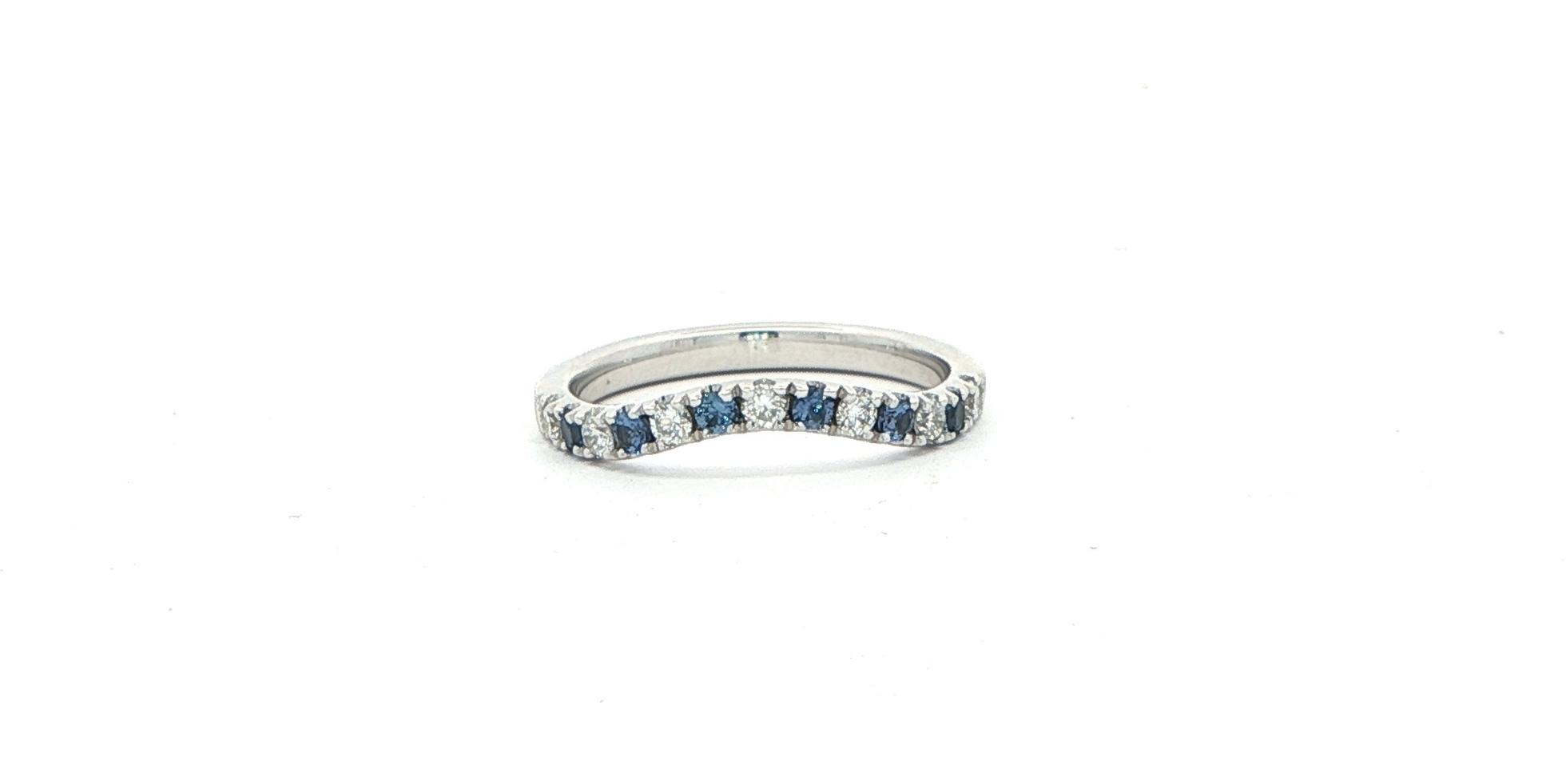 Estate Piece: Curved Alternating Montana Yogo Sapphire and Diamond Ring in White Gold (0.28cts TWT)