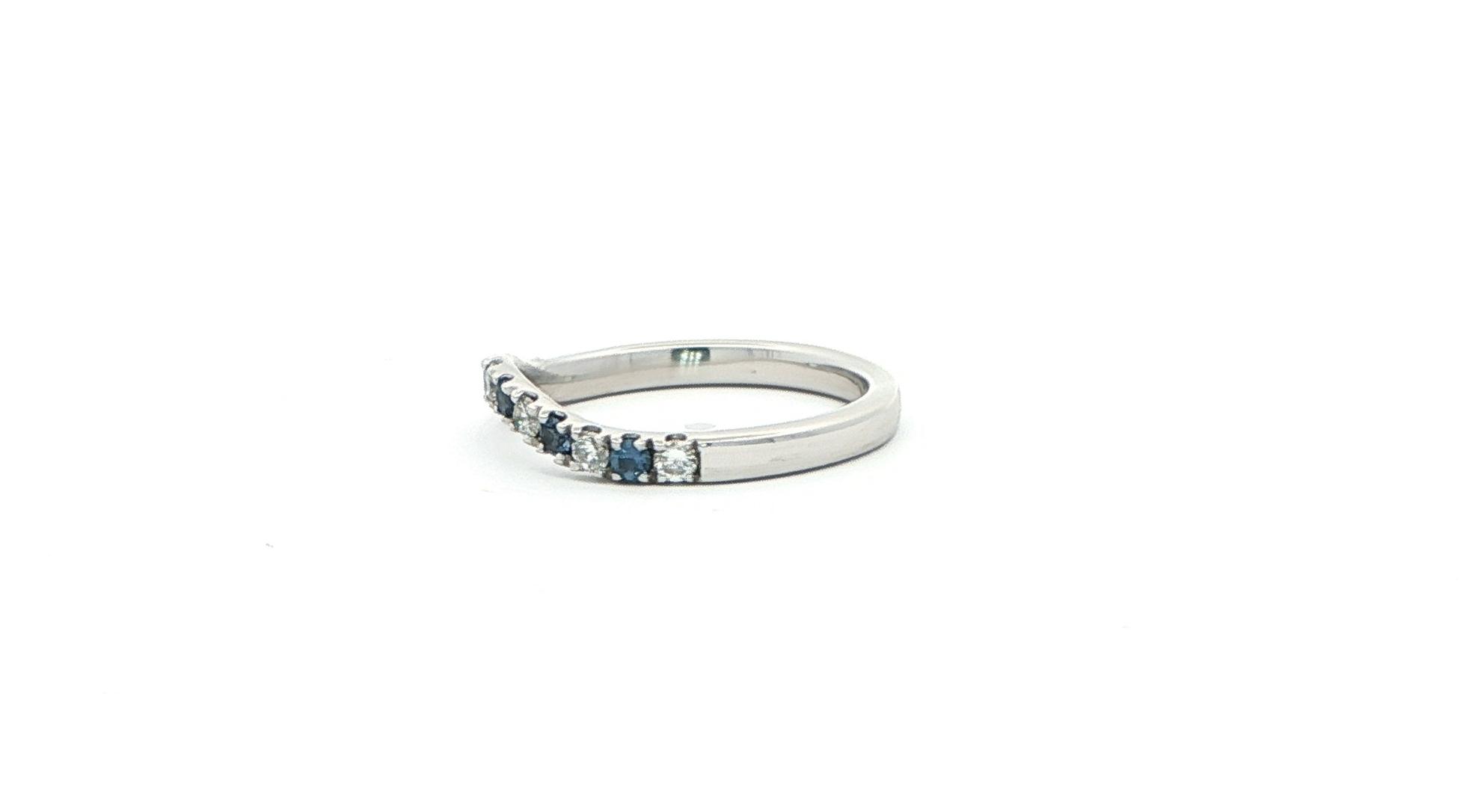 Estate Piece: Curved Alternating Montana Yogo Sapphire and Diamond Ring in White Gold (0.28cts TWT) side