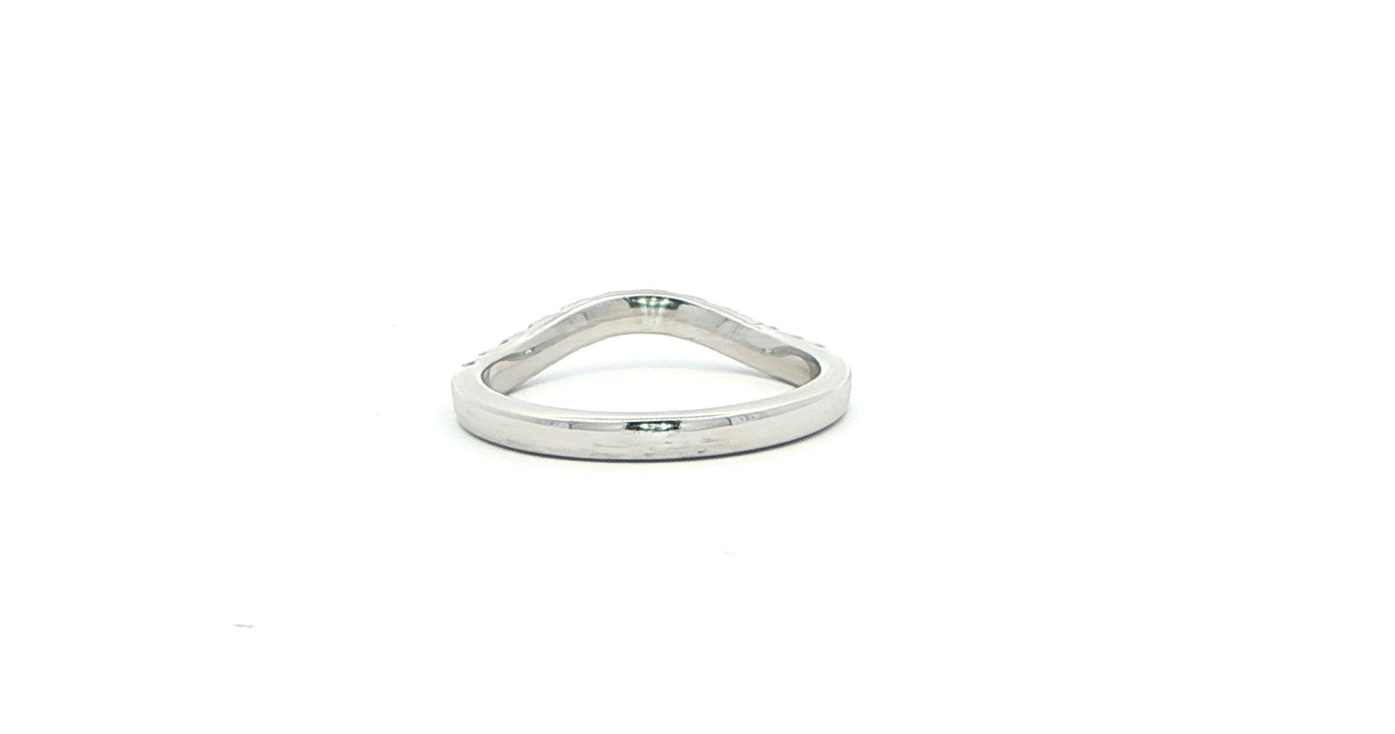 Estate Piece: Curved Alternating Montana Yogo Sapphire and Diamond Ring in White Gold (0.28cts TWT) back
