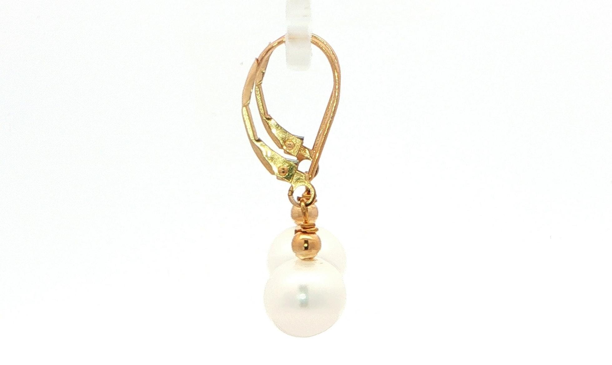 Estate Piece: Drop-style Pearl Dangle Earrings in Yellow Gold side