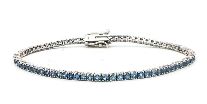 content/products/Montana Yogo Sapphire Tennis Bracelet with 4-Prong Setting in White Gold (3.59cts TWT)
