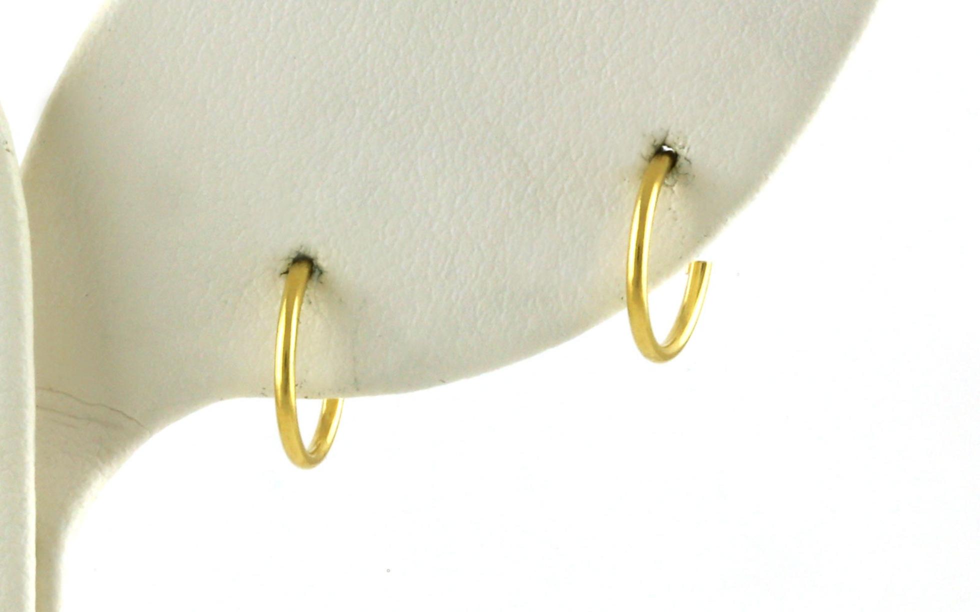 Small Engless Huggie Earrings in Yellow Gold
