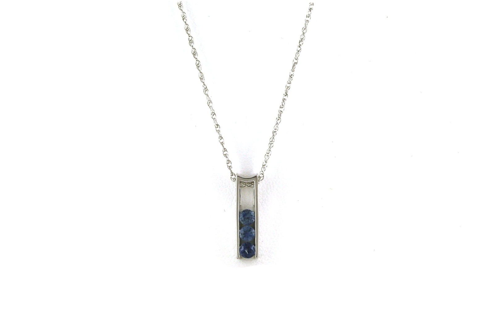 Montana Sapphire 3-Stone Tapered Channel-Set Necklace in Sterling Silver (0.51cts TWT)