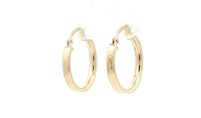 content/products/Hollow Modern Flat Hoop Earrings in Yellow Gold