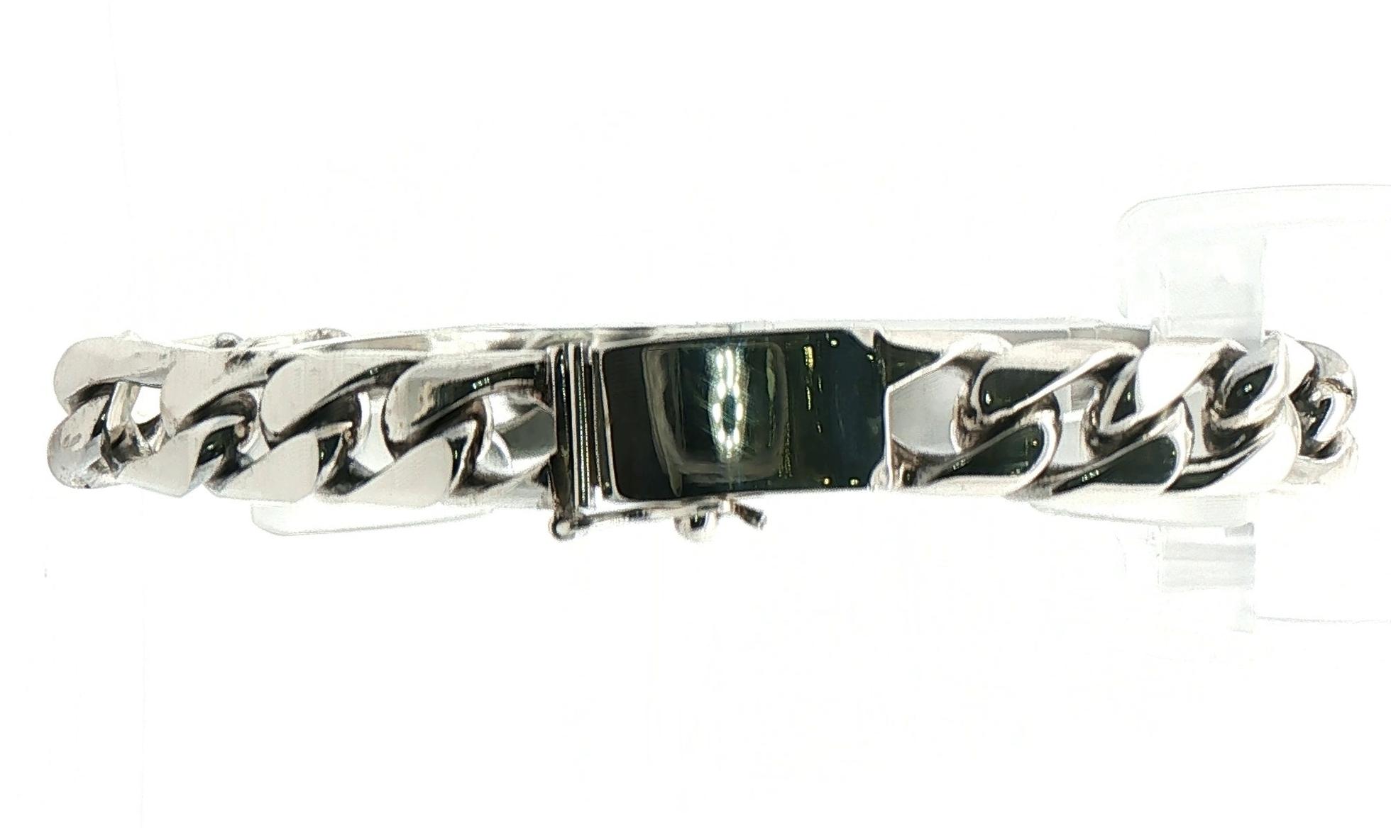 Estate Piece: Men's Figaro Chain Bracelet in Sterling Silver back