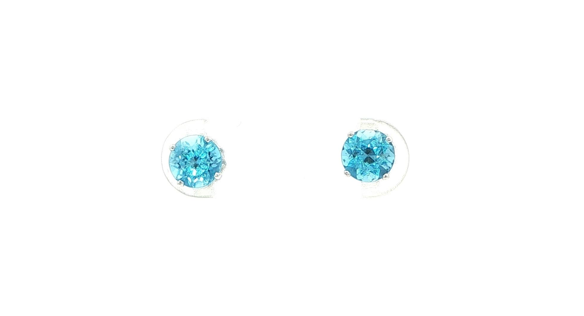 Estate Piece: Blue Topaz Stud Earrings in 4-Prong Settings in White Gold (1.00cts TWT)