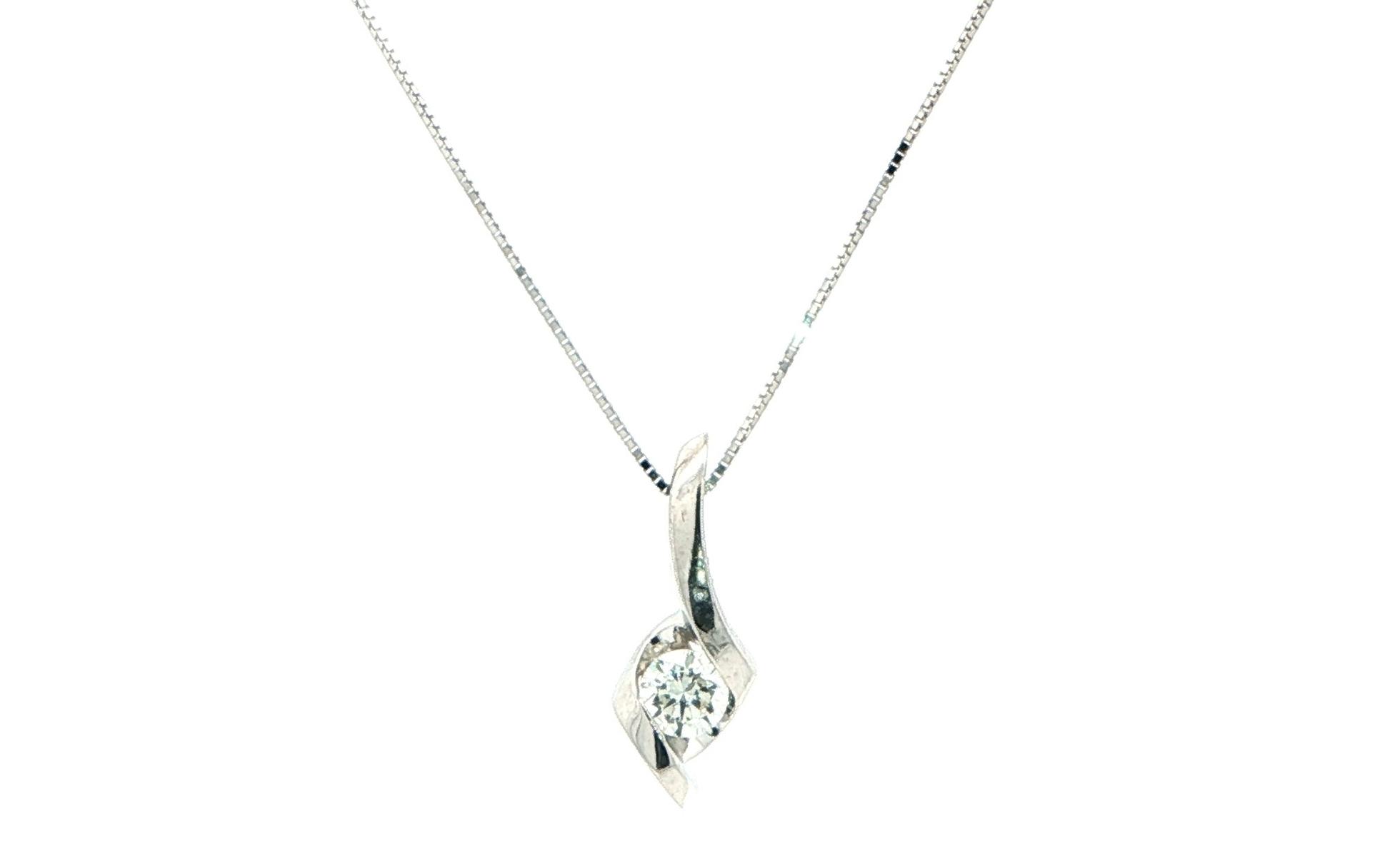 Twist Style Diamond Solitaire Necklace in White Gold (0.25cts)