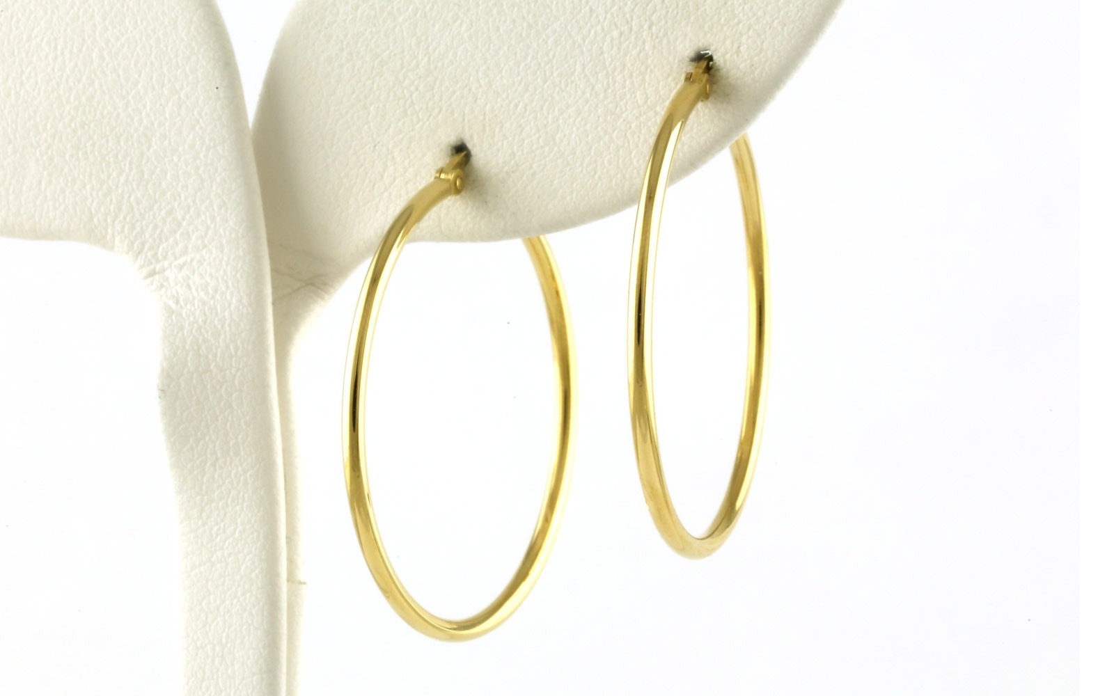 Medium Hoop Earrings in Yellow Gold (1.5x30mm)