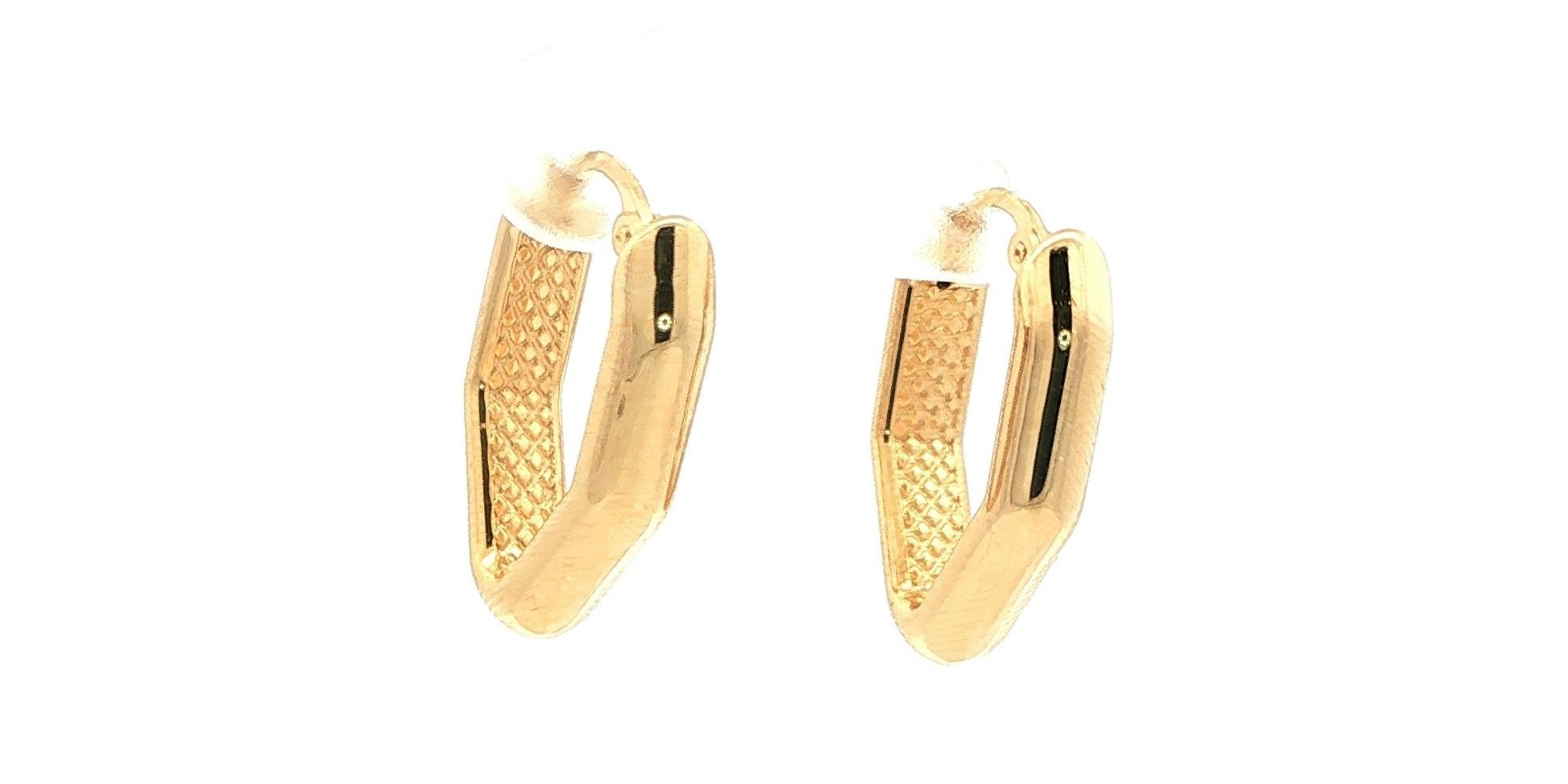 Hollow Pointed Hoop Earrings in Yellow Gold angled
