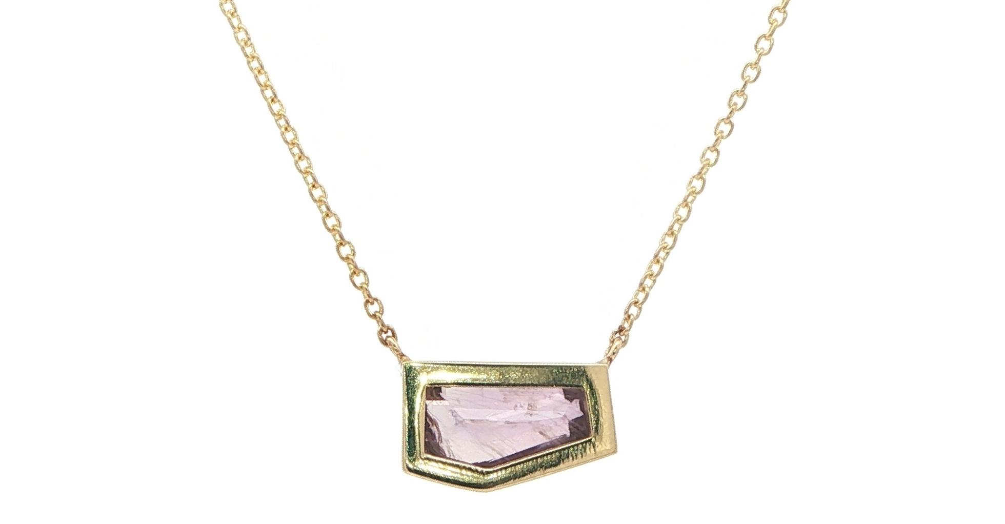 Bezel-set Pentagon Fancy-cut Purplish Pink Montana Sapphire Necklace in Yellow Gold  (3.07cts) back