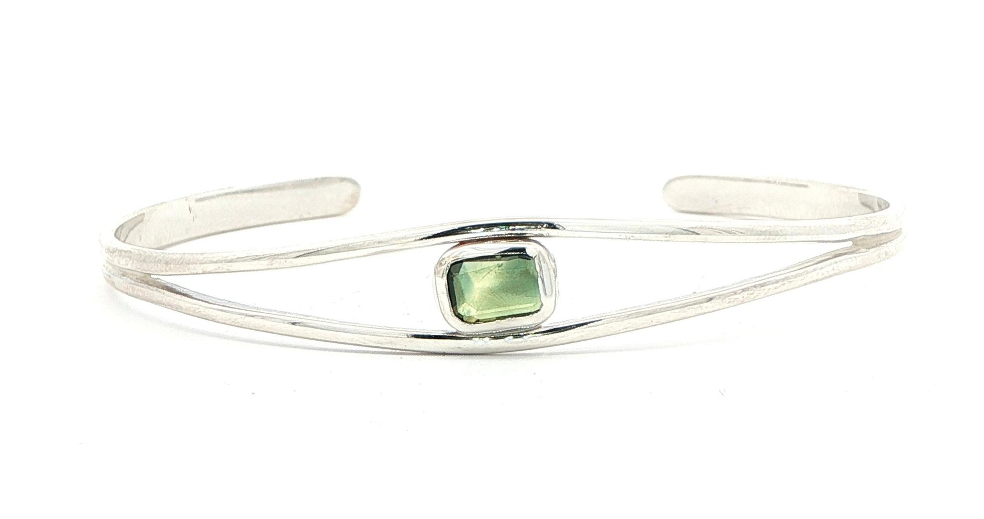 Rectangular Rose-Cut Green Montana Sapphire Split Cuff Bracelet in Sterling Silver (0.91cts)