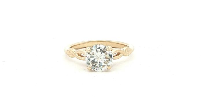 content/products/Woven Diamond Solitaire Engagement Ring in Yellow Gold (1.37cts)