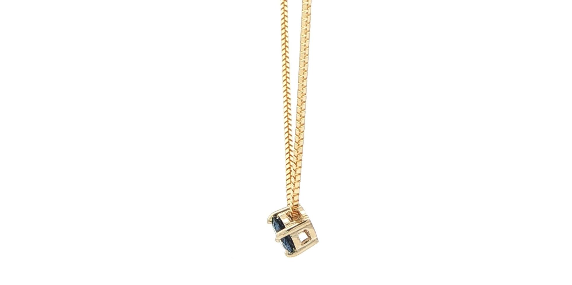 Prong-set Montana Yogo Sapphire Necklace in Yellow Gold (0.31cts) side