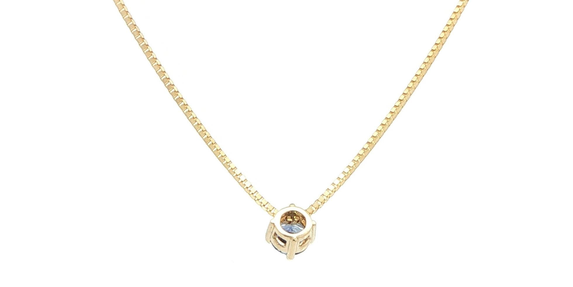 Prong-set Montana Yogo Sapphire Necklace in Yellow Gold (0.31cts) back