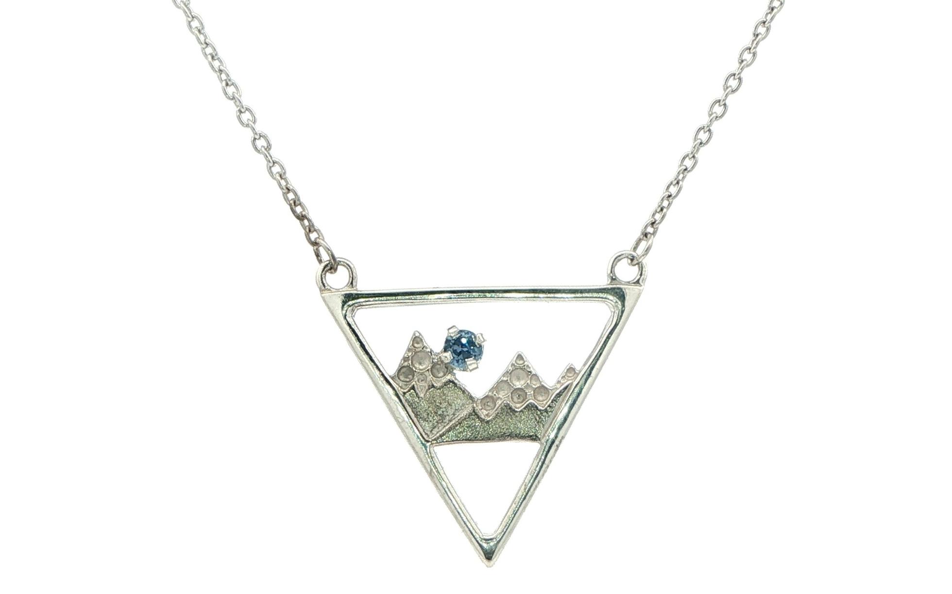 Triangle Mountain Montana Yogo Sapphire Necklace in Sterling Silver (0.06cts)