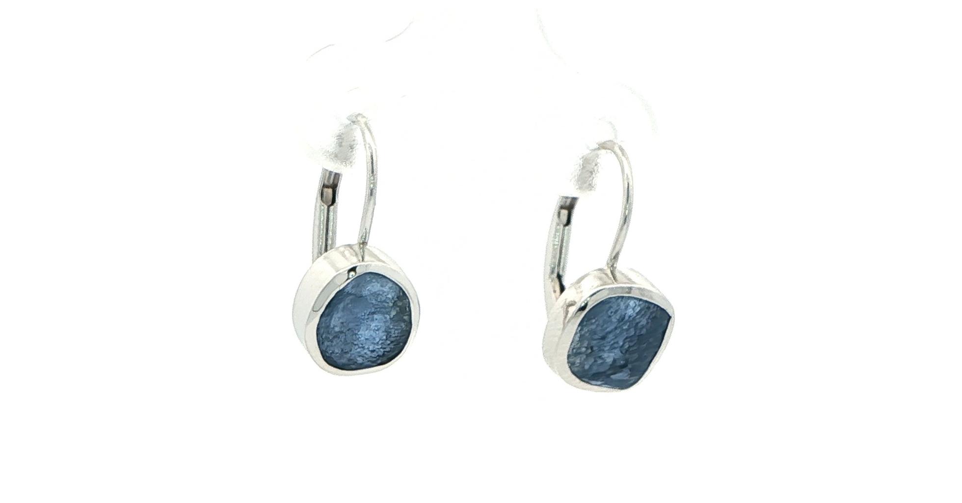 Raw Un-cut Montana Yogo Sapphire Drop Earrings in White Gold (2.12cts TWT) angled