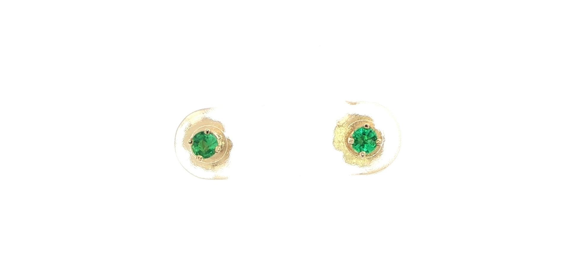 Estate Piece: Emerald Stud Earrings in 4-Prong Settings in Yellow Gold (0.15cts TWT)