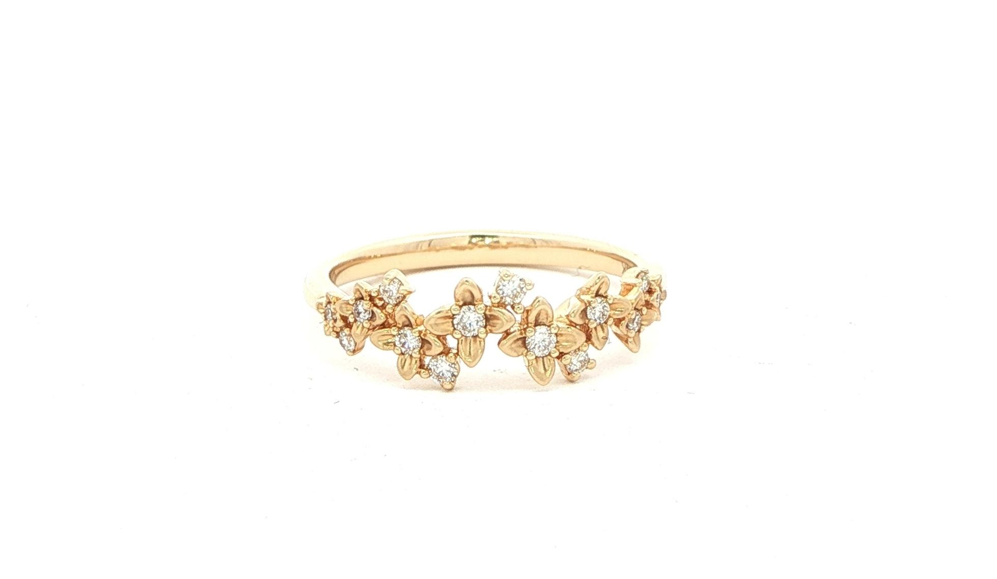 Flowers Diamond Ring in Yellow Gold (0.08cts TWT)