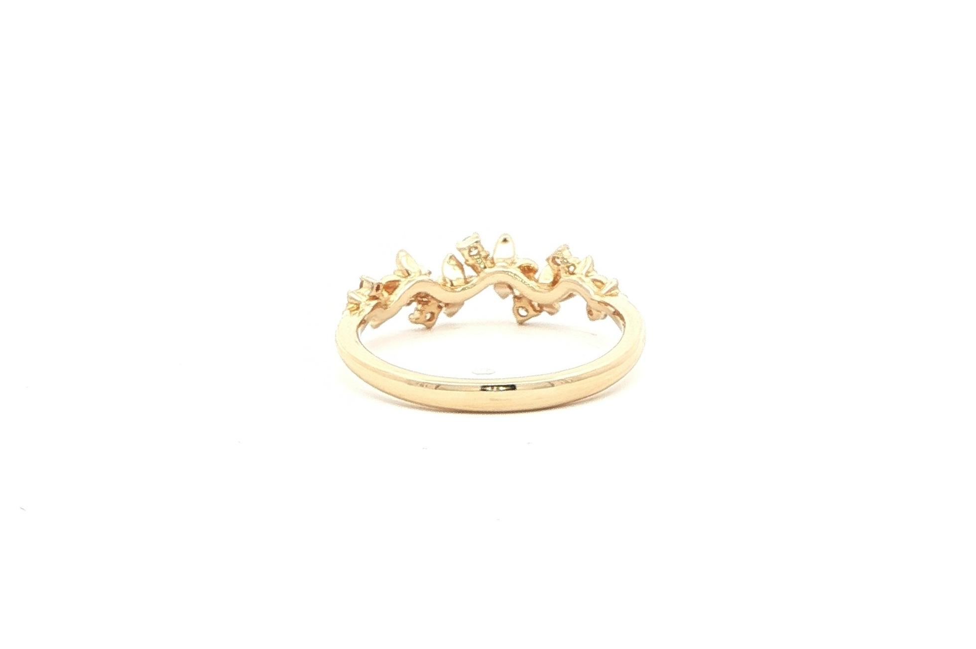Flowers Diamond Ring in Yellow Gold (0.08cts TWT) back