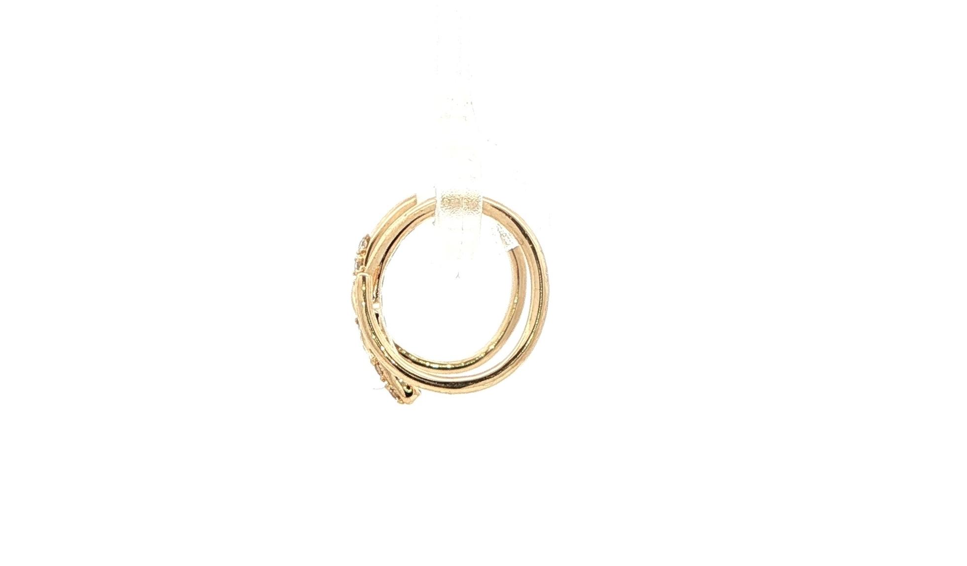 Pav&eacute; Diamond Spiral Hoop Earrings in Yellow Gold (0.06cts TWT) side
