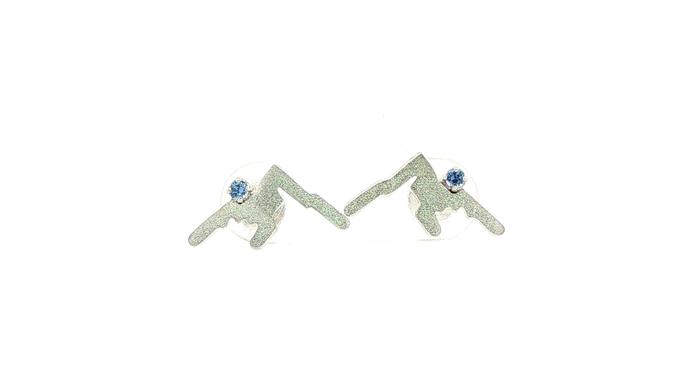 content/products/Mountain Ridgeline Montana Yogo Sapphire Stud Earrings in Sterling Silver (0.06cts TWT)