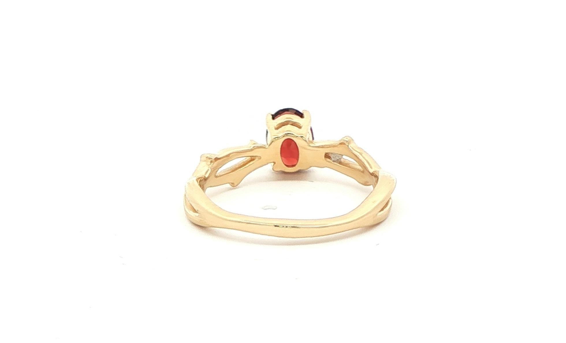 Twining Vines Oval Cut Garnet Solitaire Ring in Yellow Gold back