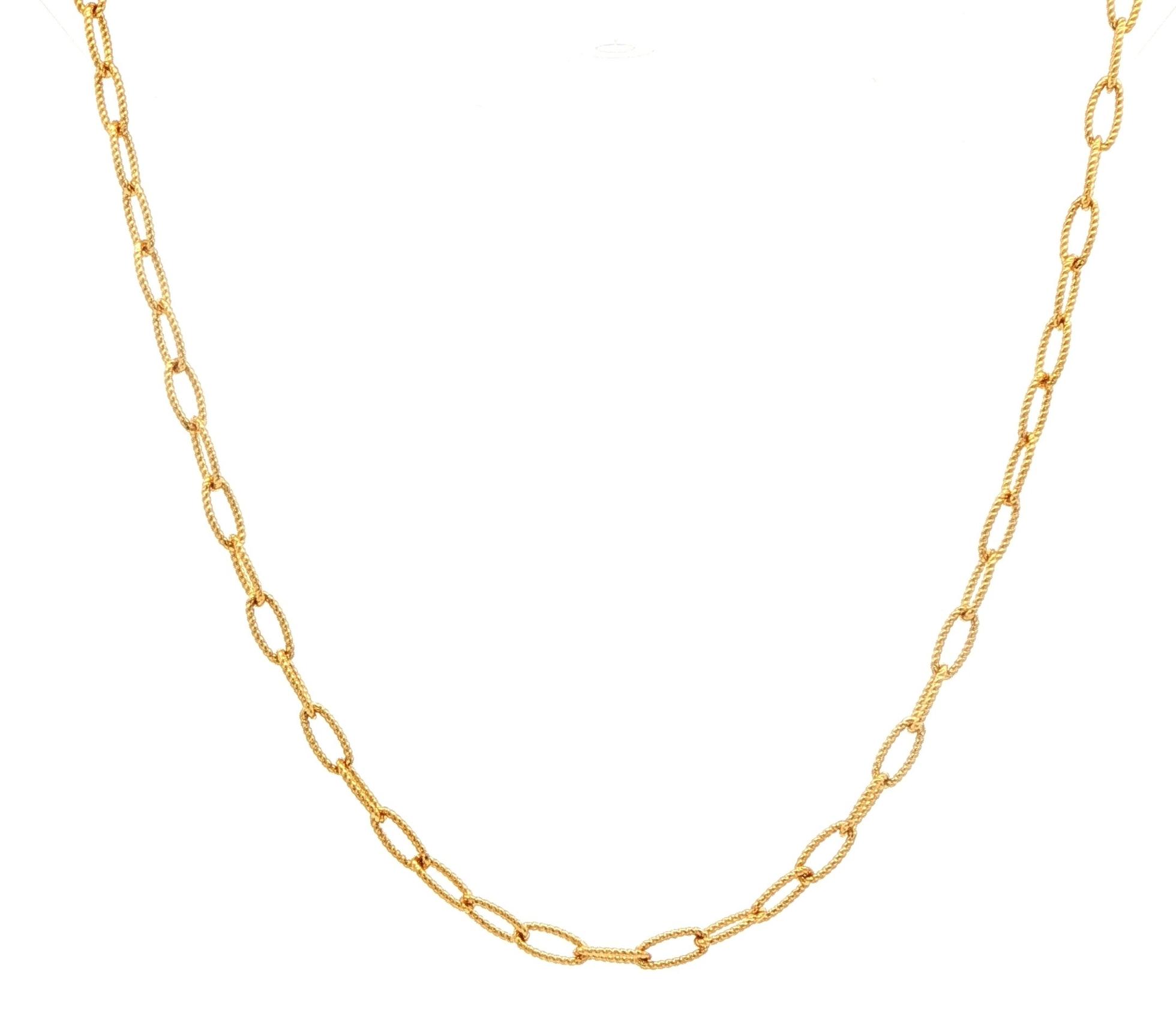 Oval Cable Link Chain Necklace with Rope Texture in Yellow Gold 