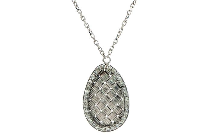 content/products/Quilted Teardrop Diamond Halo Pendant Necklace in White Gold (0.375cts TWT)