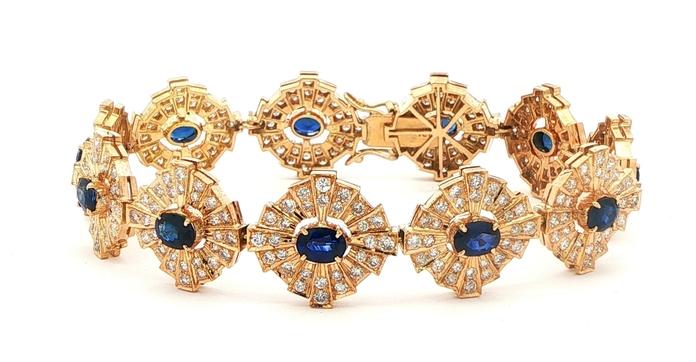 content/products/Estate Piece: Vintage Sunburst Blue Sapphire and Diamond Geometric Link Bracelet in Yellow Gold (7.15cts TWT)