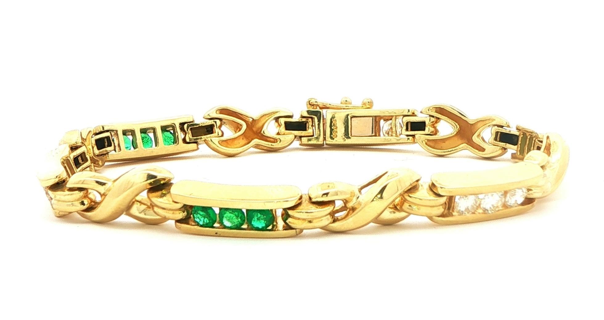Estate Piece: Emerald and Diamond X-Link Lie Bracelet in Yellow Gold (2.00cts TWT)