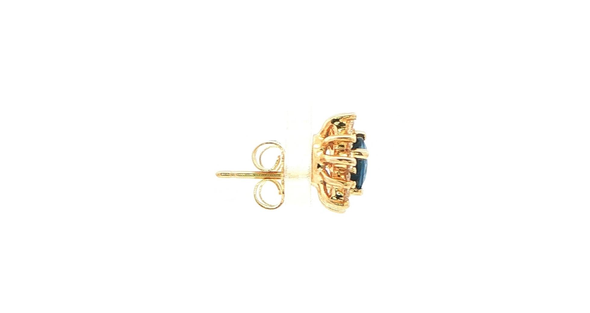 Estate Piece: Halo-style Sapphire and Diamond Cluster Stud Earrings in Yellow Gold (1.50cts TWT) side