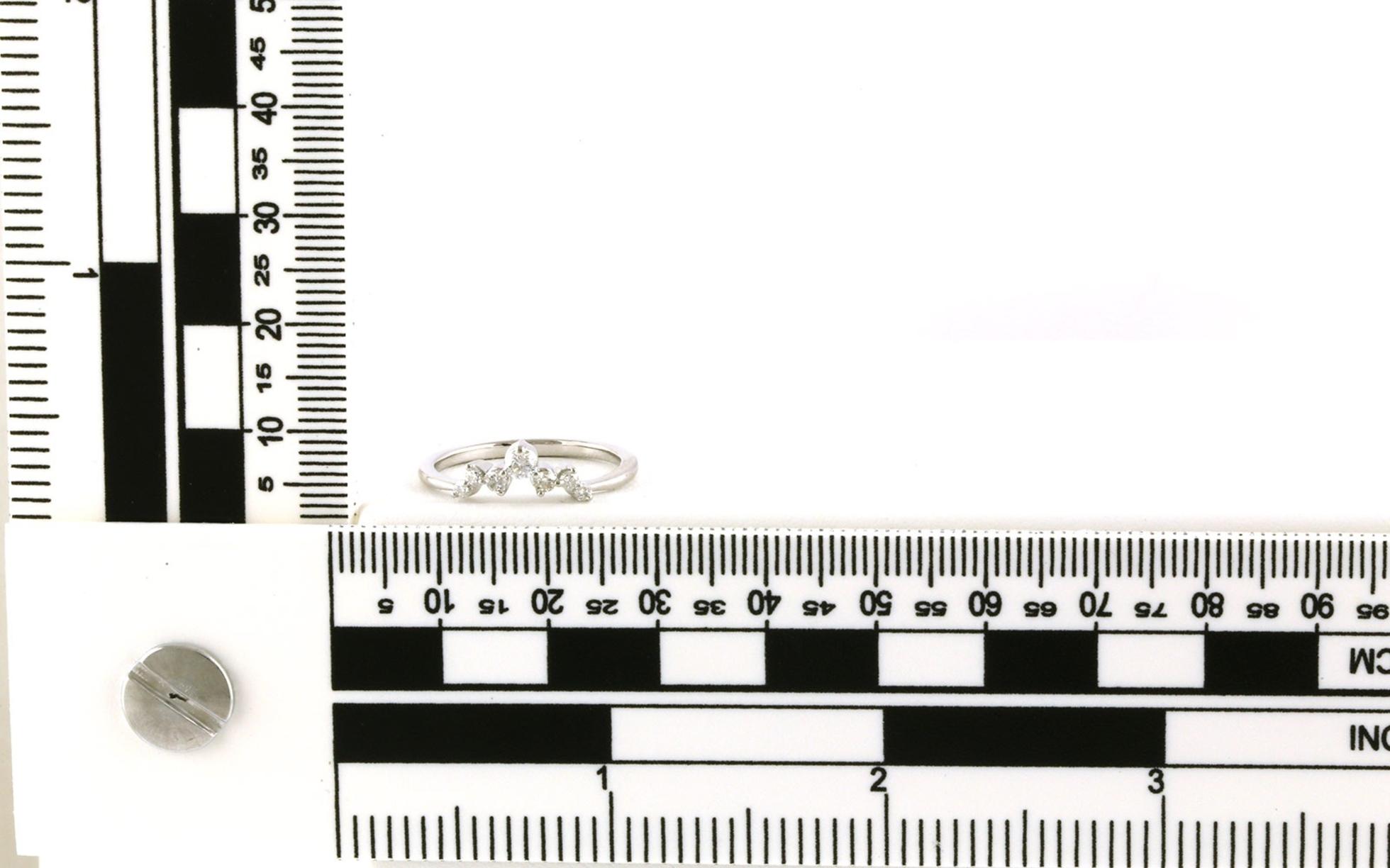 7-Stone Wavy Diamond Chevron Band in White Gold (0.25cts TWT) scale