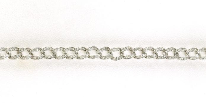 content/products/Estate Piece: Diamond Pave Curb Chain Bracelet in White Gold (1.24cts TWT)