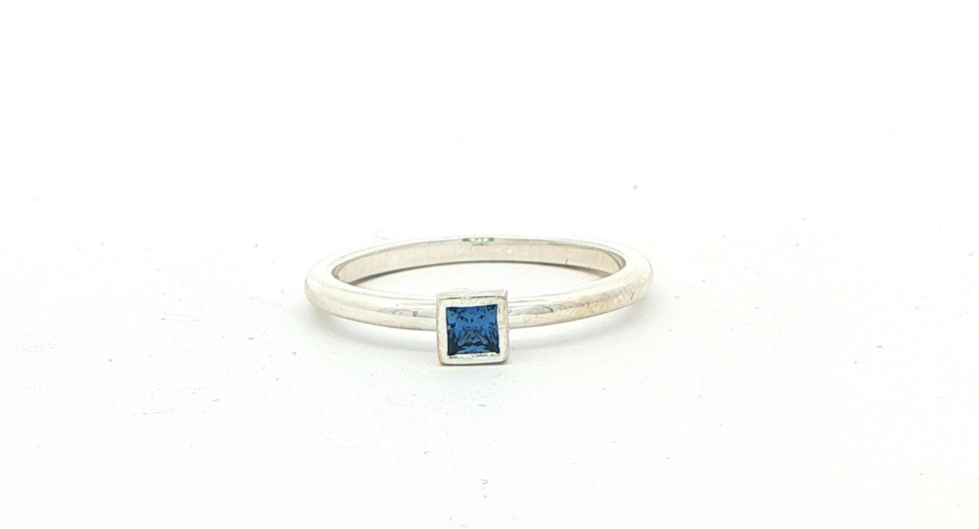 Princess Cut Montana Yogo Sapphire Bezel Set Solitaire Ring in Sterling Silver (0.17cts)