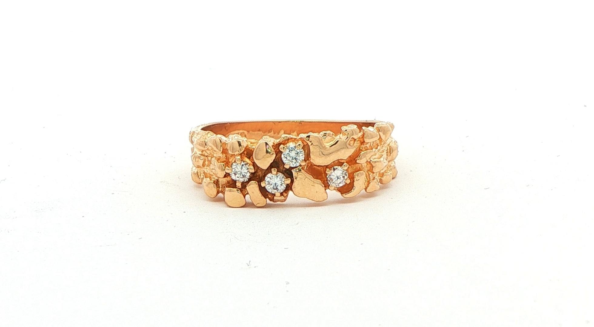 Estate Piece: Faux "Gold Nugget" and Diamond Ring in Yellow Gold (0.18cts TWT)