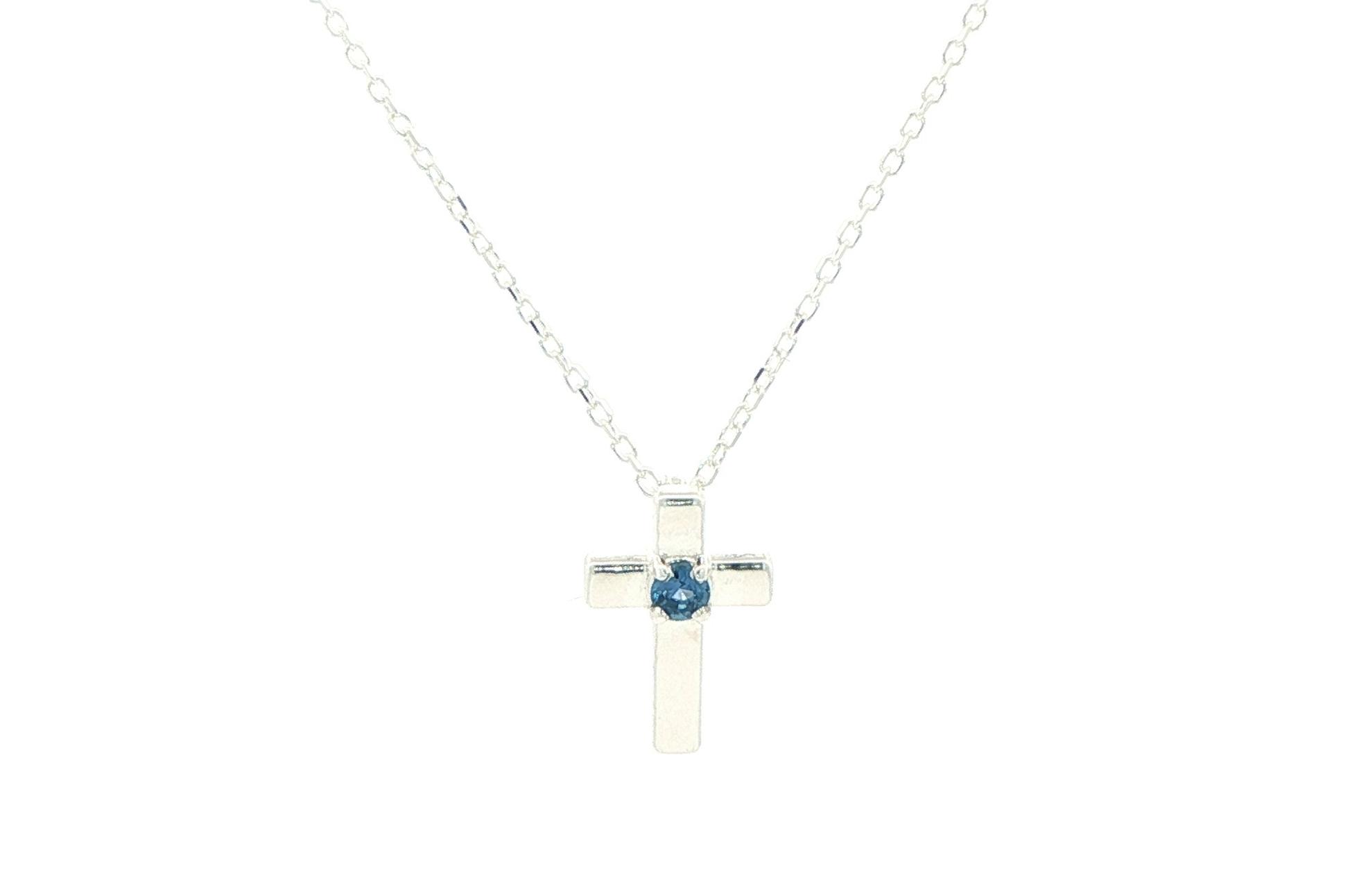 Solitaire Montana Yogo Sapphire Cross Pendant Necklace in Sterling Silver (0.06cts)