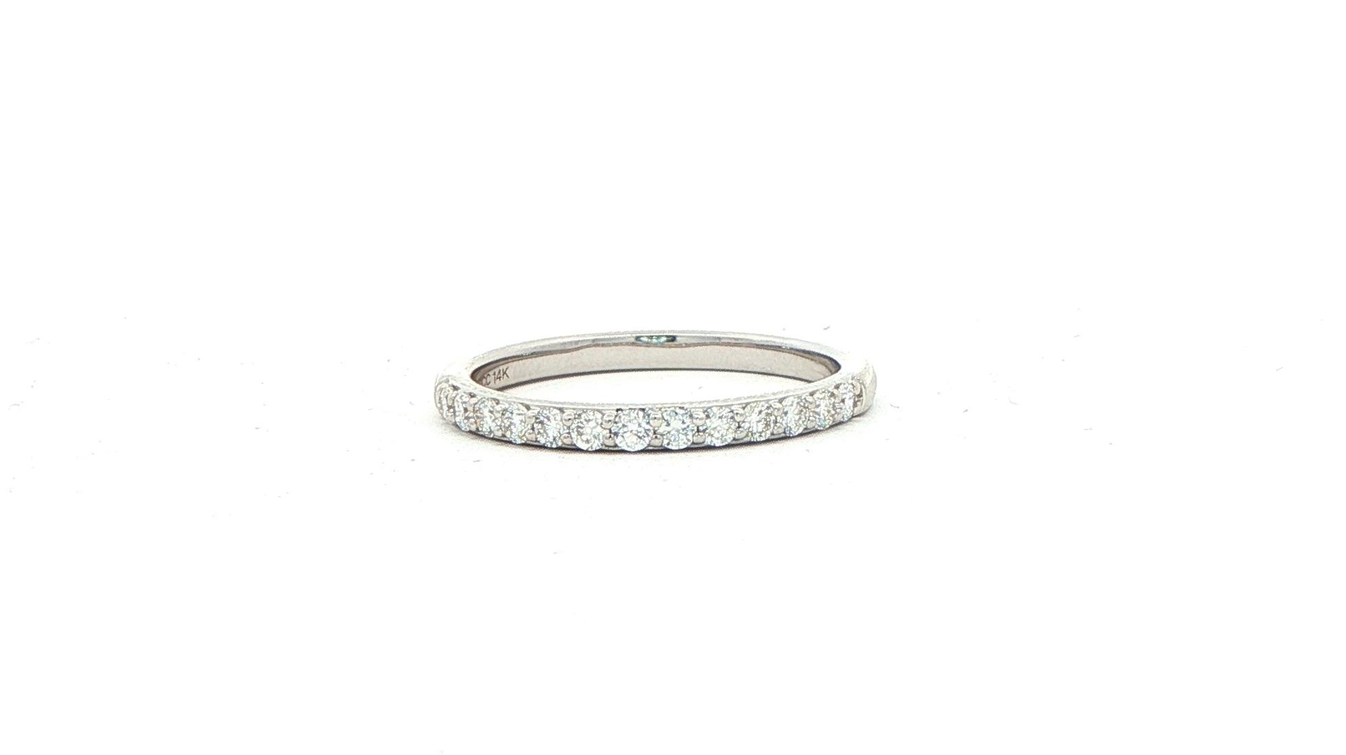 13-Stone Prong-Set Diamond Wedding Band in White Gold (0.33cts TWT)