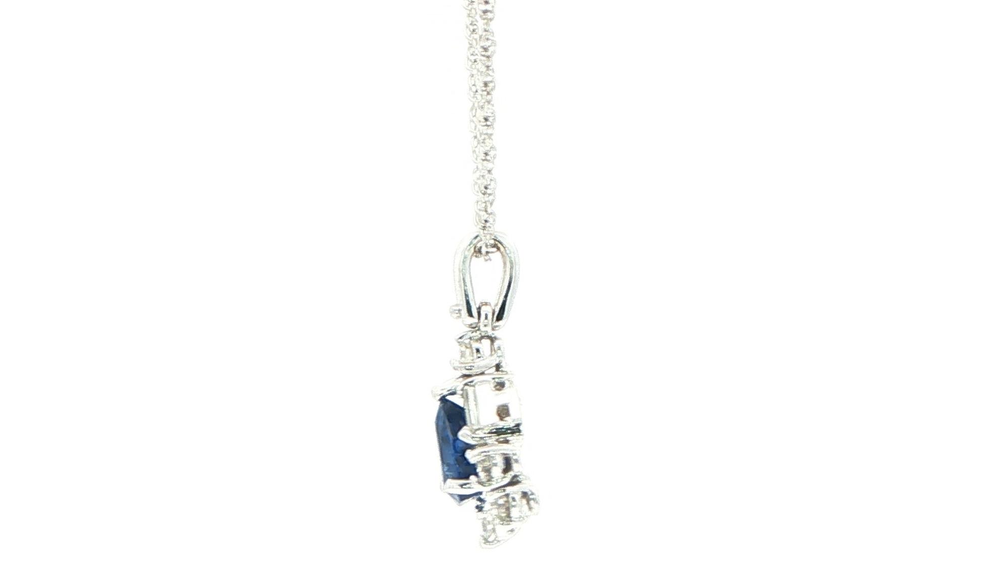 Estate Piece: Pear-Cut Sapphire and Diamond Sunburst Pendant Necklace in White Gold (0.73cts TWT) side