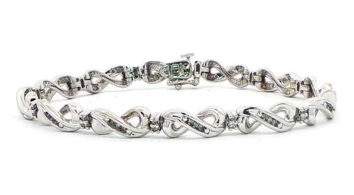 content/products/Estate Piece: Infinity Link Diamond Accent Line Bracelet in White Gold (1.00cts TWT)