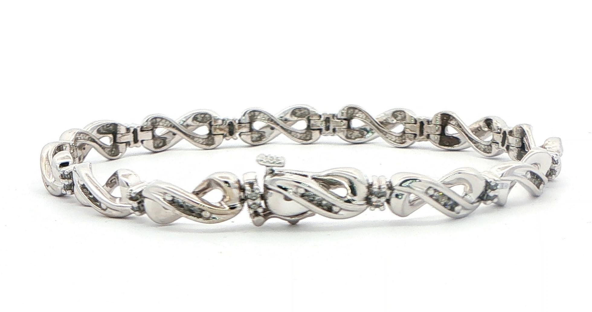 Estate Piece: Infinity Link Diamond Accent Line Bracelet in White Gold (1.00cts TWT) back
